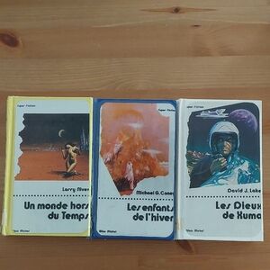 Vintage Sci-Fi Book- Lot Livre Francais Larry Niven Micheal Coney David J. Lake
